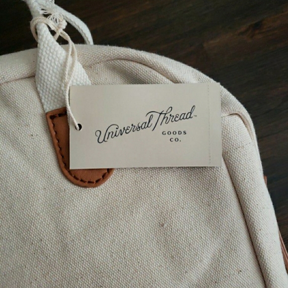 Universal Thread Backpack - Picture 3 of 4